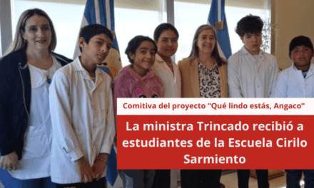 La ministra Trincado recibió a estudiantes de la Escuela Cirilo Sarmiento