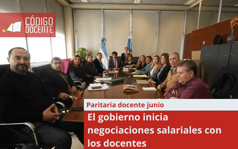 El gobierno inicia negociaciones salariales con los docentes